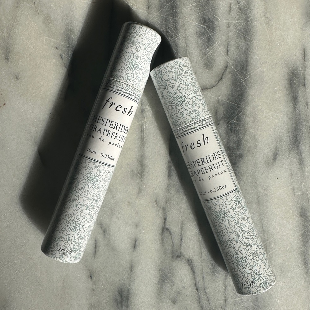 Two Fresh Hesperides Grapefruit 10ml Rollerball in Box